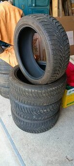 Zimní Nexen winguard Sport 2, 215/45 R18 jako nové