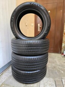 Zánovní letní Nexen 235/55/18 kompletní pěkná sada