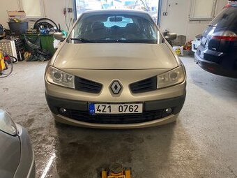 Renault Megane II 1.4 16v 74kw na opravu/dily