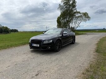 Audi S5 4.2 V8 Quattro