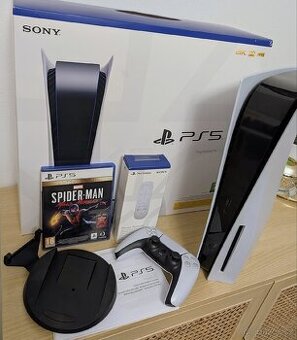 PS5 s mechanikou, komplet balení, top stav