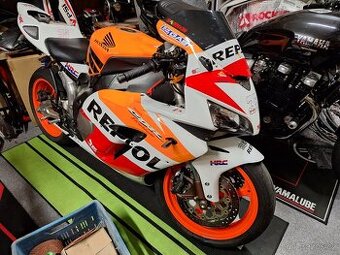 HONDA CBR1000RR FIREBLADE