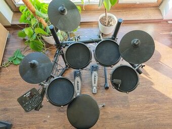 Elektronicke bicí Alesis Turbo + židlička Pearl