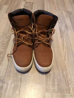 Kotnikove kozeny tenisky Timberland 39