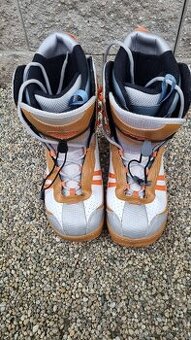 Dámské snowboardove boty