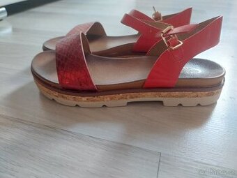Nové sandále , letní boty vel :38