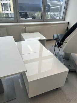 Konfereční/odkládací stolky