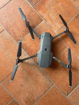 Dron DJI Mavic Pro + příslušenství