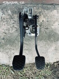 ‼️Brzdový a spojkový pedály - BMW