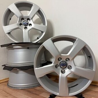 VOLVO XC60 / XC70 5x108 R18 ET55 8.0Jx18 63,4mm