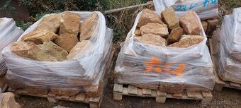 Pískovcovy kámennn