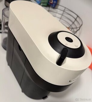 Kávovar Nespresso na kapsle