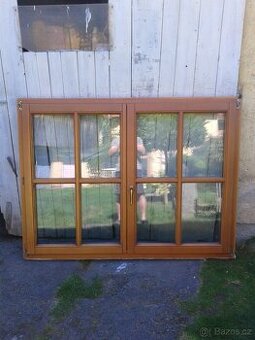 Dřevěné okno 172 x 130 cm - 1