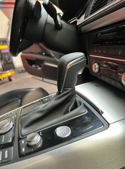 Kožená radici páka AUDI A6 A7 perforovaná / hladká koža