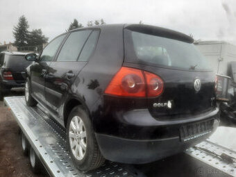 vw golf 5 cerna metaliza