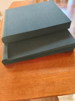 2x isopady pod studiové repro(monitory)