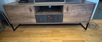 Komoda/stolek pod TV