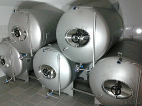 Pivní ležácké tanky