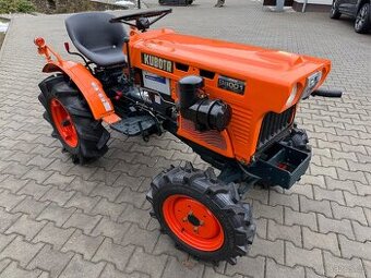 malotraktor Kubota B6001 3válec 4x4