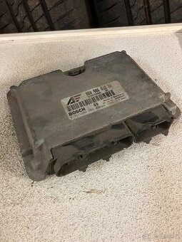 Řídící jednotka VW 06A906018BA Bosch