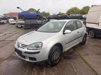 VW GOLF 5 na náhradní díly