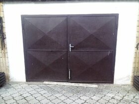 Garážová vrata plechová 260x206 cm