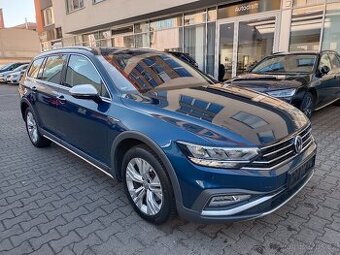 VW Passat B8 Alltrack 2.0TDI 140kW 4x4 DSG Full LED ACC DAB
