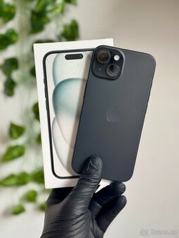 iPhone 15 128GB černý