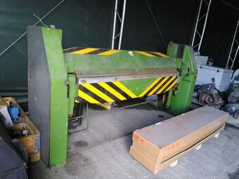 Ohýbačka XONM 2000/2a