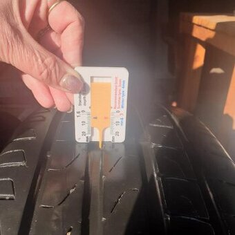 235/65 R17 letní Pirelli Scorpion letní pneu.