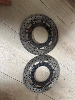 Kotouce na Yamaha R1 00-03 Xjr 1300 FZS 1000 BT 1100 Buldog.
