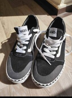 Krásné tenisky Vans