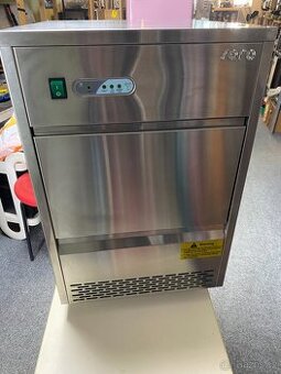 VÝROBNÍK LEDU Saro EB 26 -26 kg ledu/ 24 hod. Rok 2018