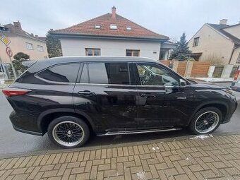 Toyota Highlander - 2.5l – HYBRID - AWD-i - 182kW - 7MÍST