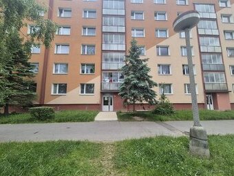 Prodám byt 2+1 v Chomutove DV 61m2 Pisečna - 1