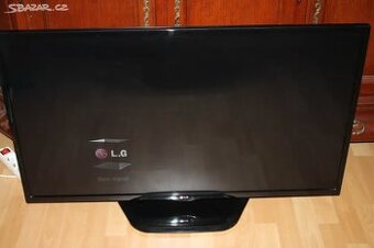 LED televizor LG 42LN570S