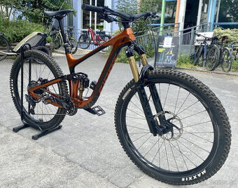 Giant Reign Advanced 1 - MTB plně 29palcový Carbon 2022