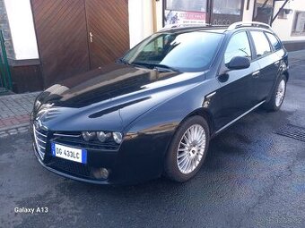 Alfa Romeo 159jtdm 2006 260tis.km