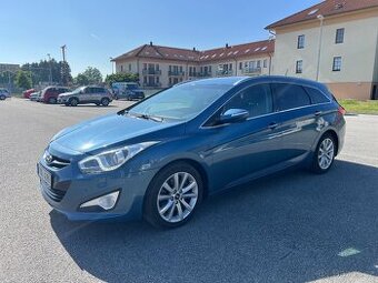 Hyundai i40 1.7CRDi 100kw, registrace 2014