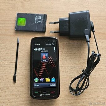 Nokia 5800 XpressMusic červená