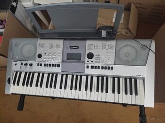 Sestava Keyboard Yamaha PSR E 413+adaptér+stojan na klávesy