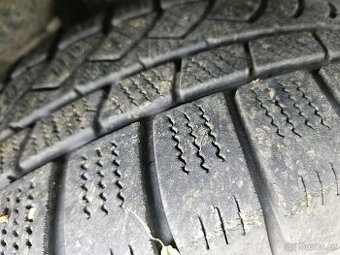 3 zimní pneu Vraník 215/55 R17 na dojetí, volat - 1
