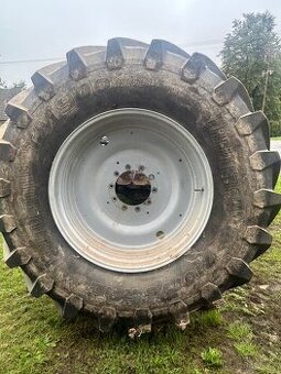 Prodám 2 kompletní kola Trelleborg TM900HP 710/75R42