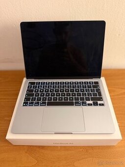 Zánovní MacBook Air 13″ (2025) M4, 16 GB / 256 GB