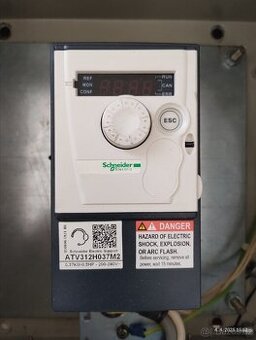 Frekvenční měnič Schneider 0,37kW