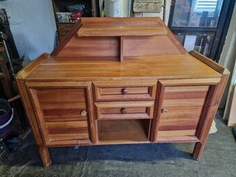 Komoda dřevěná masivní