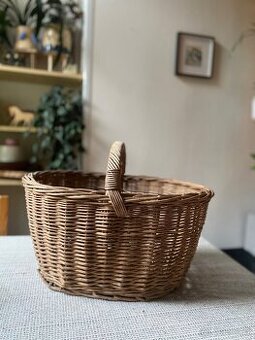 Velký proutěný koš