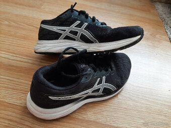 asics běžecké boty