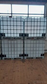 IBC kontejner 1000l, nádrž na vodu