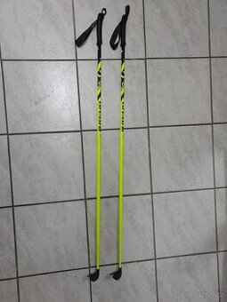 Hole na běžky 125 cm